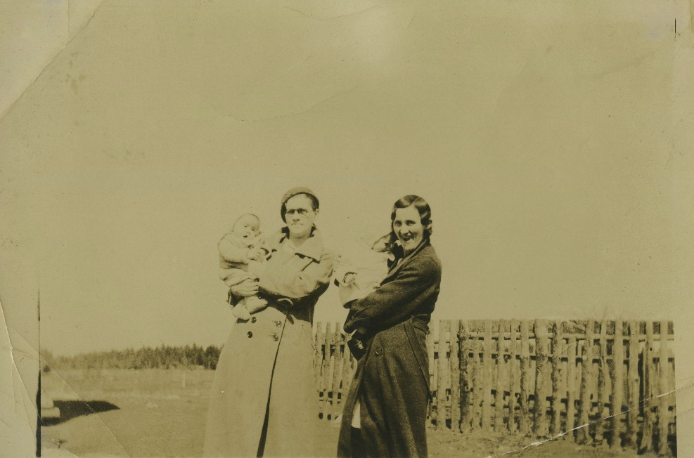 Oma and Cassie with a baby
