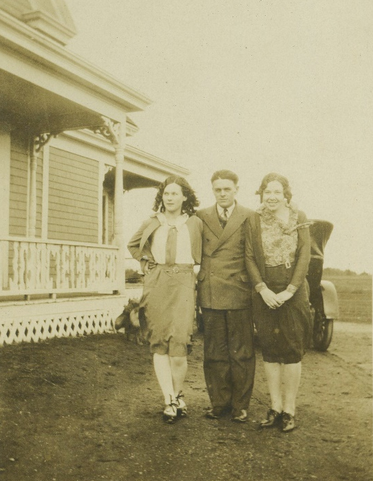 Laura, Jimmie and Margt. Ross