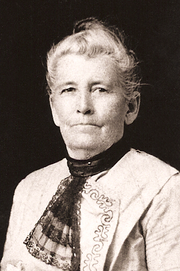 Annabel “Bella” McCallum