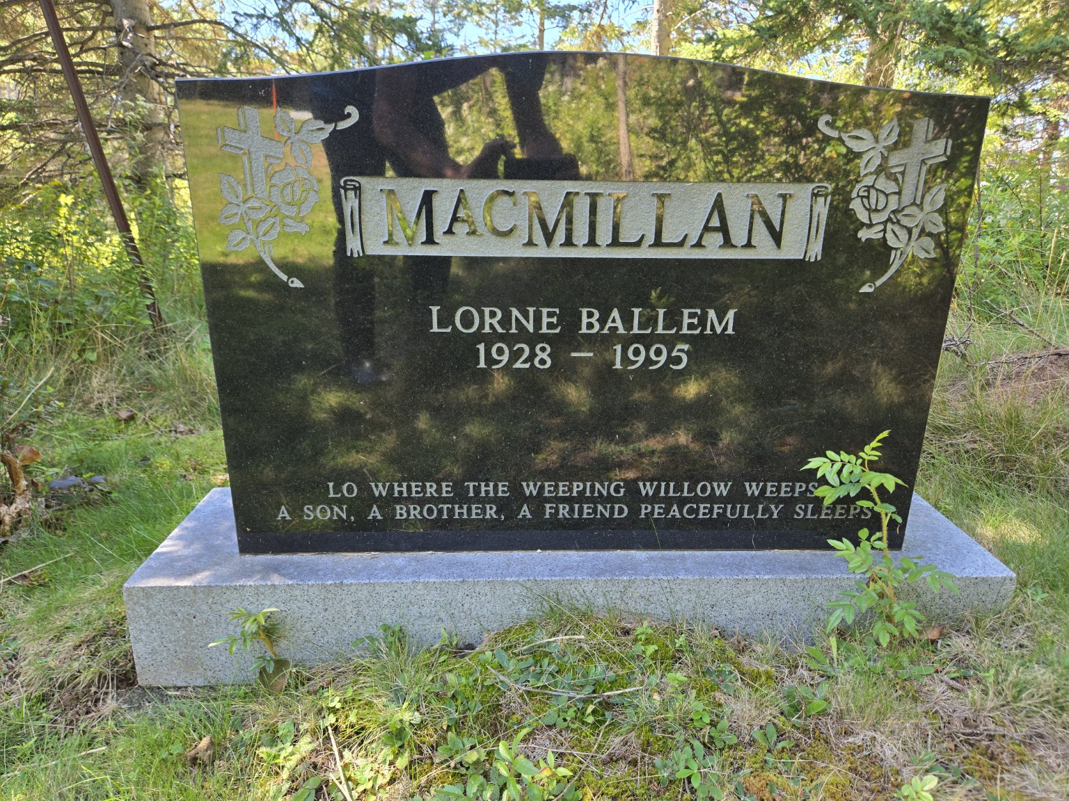 Memorial photograph: Lorne Ballem MacMillan. Credit PIHS.